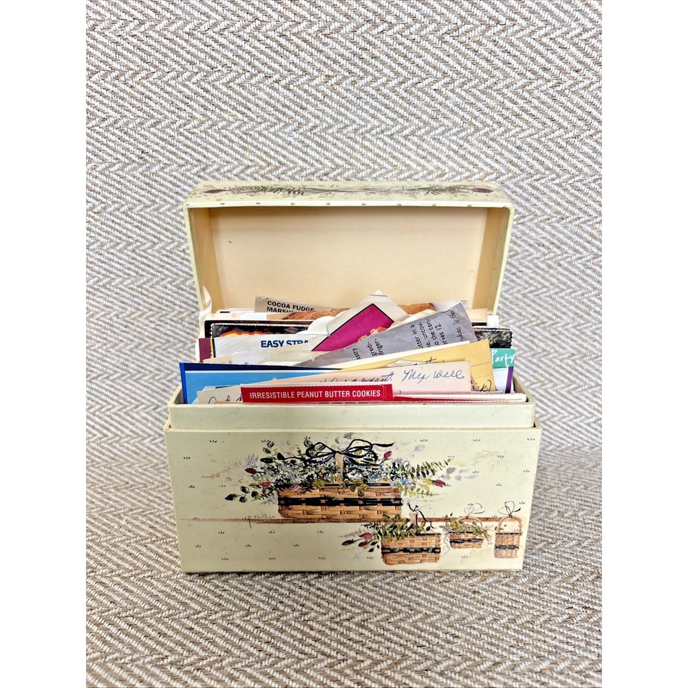 Vintage Wild Vine Pat Richter Recipe Box Filled With Old Recipes